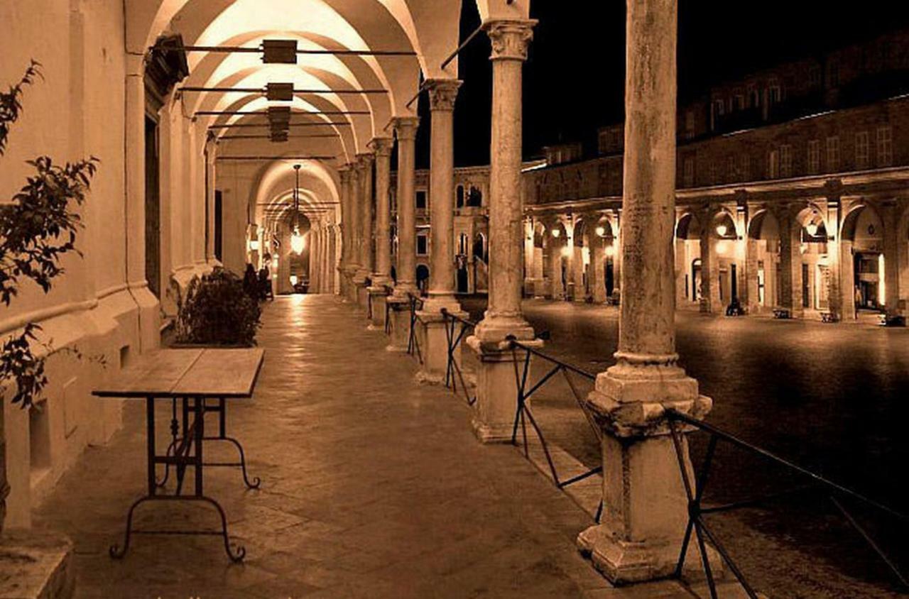 Appartamento A Palazzo Vinci Fermo Eksteriør billede